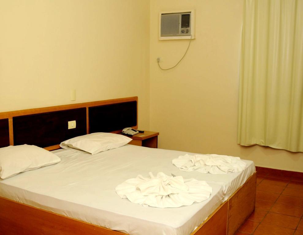 Gutemberg Plaza Hotel Nova Serrana 客房 照片